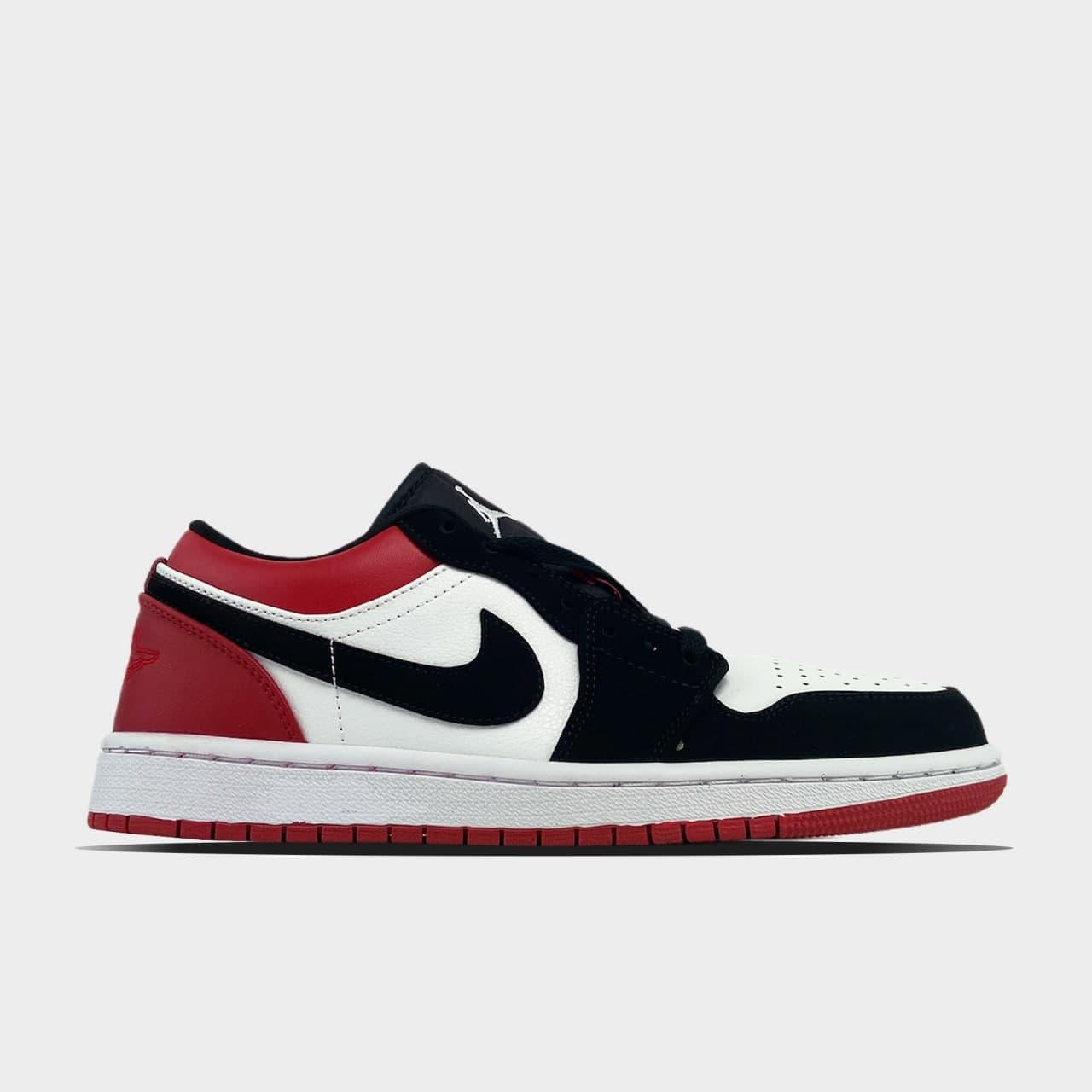 

Мужские Кроссовки Nike Air Jordan Retro 1 Low Black White / Найк Аир Джордан Ретро 1 Лоу Черные Белые, Черно-белый