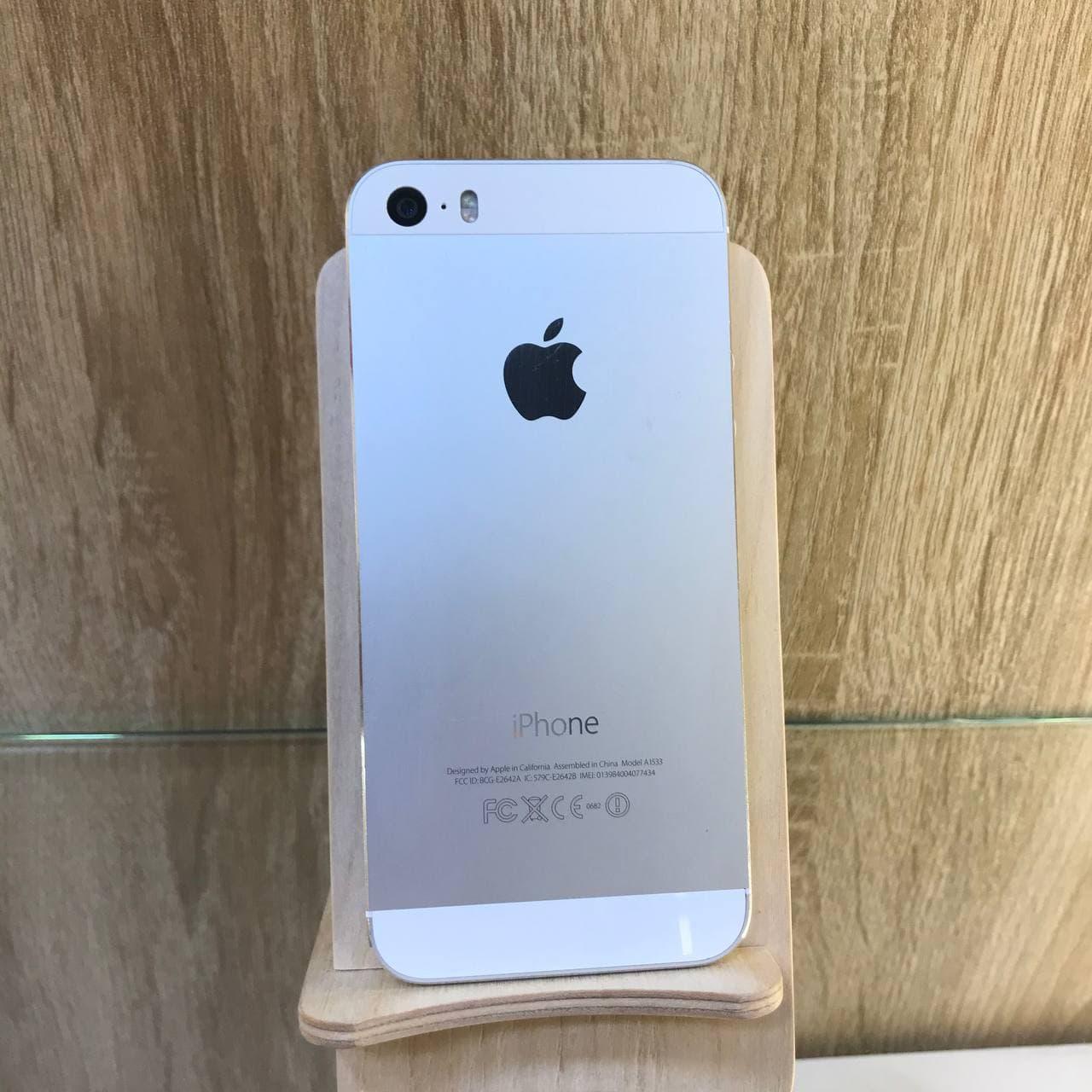 

Iphone 5s 16gb Silver neverlock (айфон 5s 16гб неверлок) Б/У, Black