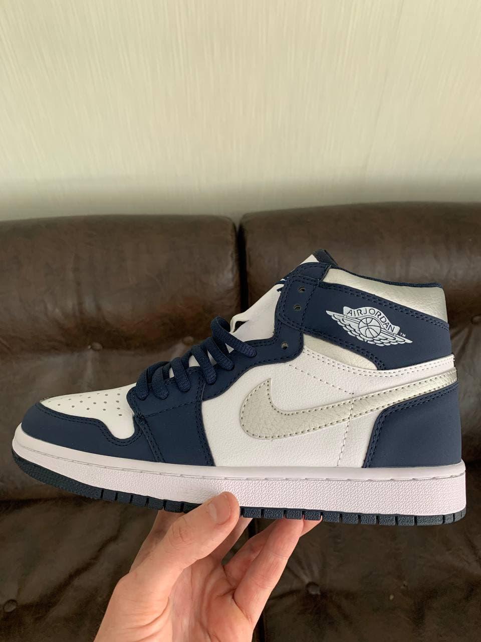 

Женские кроссовки Nike Air Jordan Retro 1 Blue White / Найк Аир Джордан Ретро 1 Синие Белые, Синий