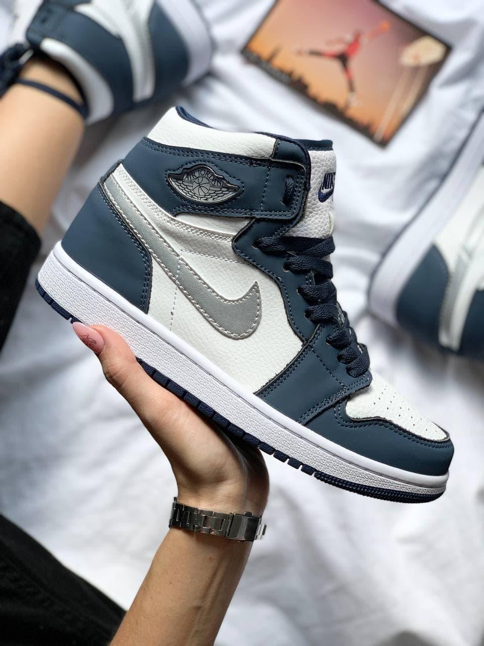 

Женские кроссовки Nike Air Jordan Retro 1 Blue White / Найк Аир Джордан Ретро 1 Синие Белые 37, Синий