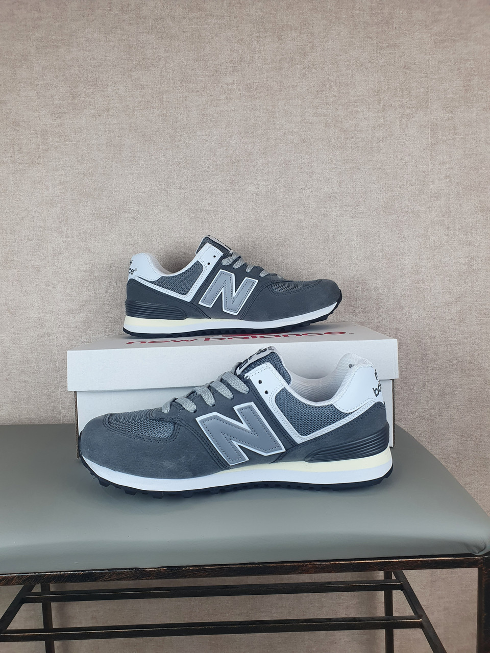 

Повседневные кроссовки мужские New Balance 574 Grey серые замшевые. Кроссы Нью Беленс 574 с сеткой, Серый