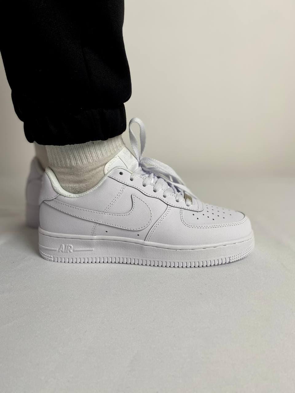 

Мужские кроссовки Nike Air Force 1 Classic White / Найк Аир Форс 1 Классик Белые 42, Белый