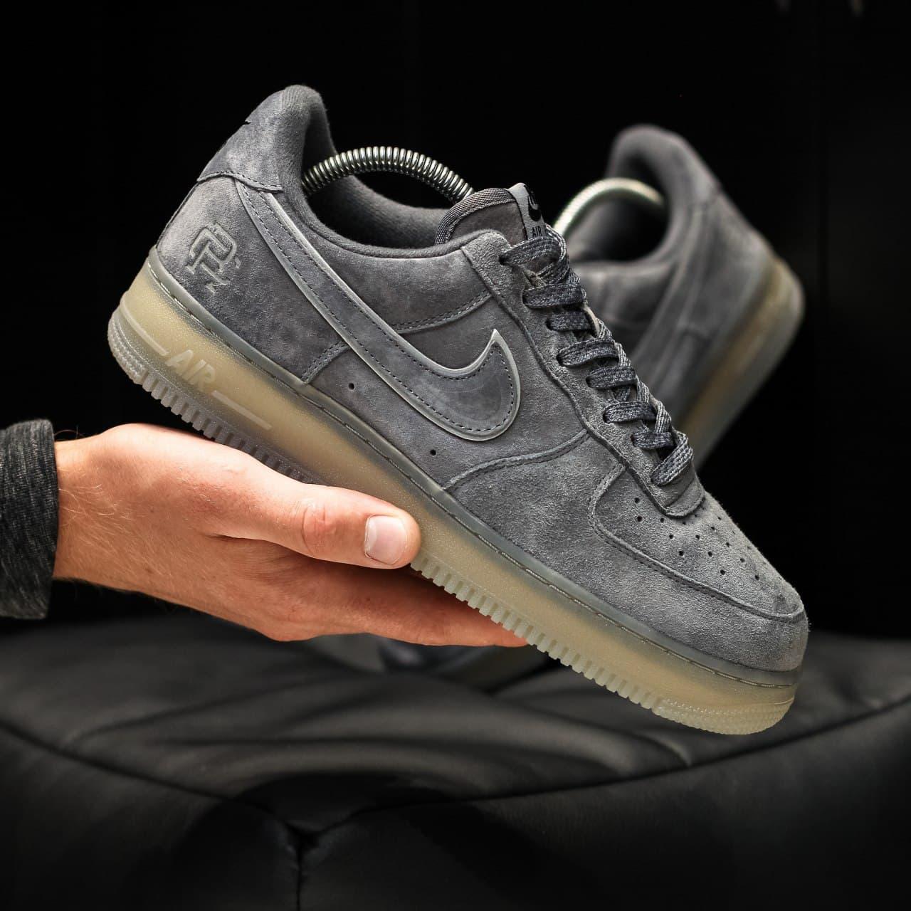 

Мужские кроссовки Nike Air Force Lou Luxury Suede X Reigning Champ Dark Grey / Найк Аир Форс Серый 44