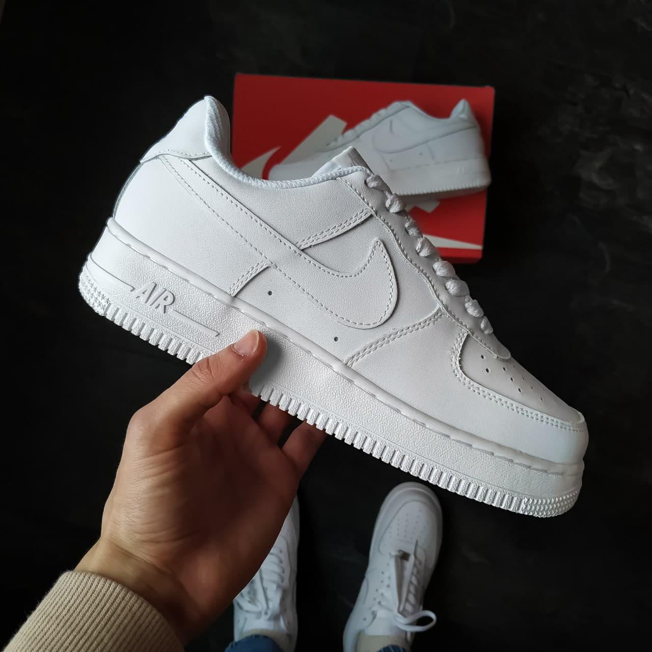 

Женские кроссовки Nike Air Force 1 Classic White / Найк Аир Форс 1 Классик Белые 41, Белый