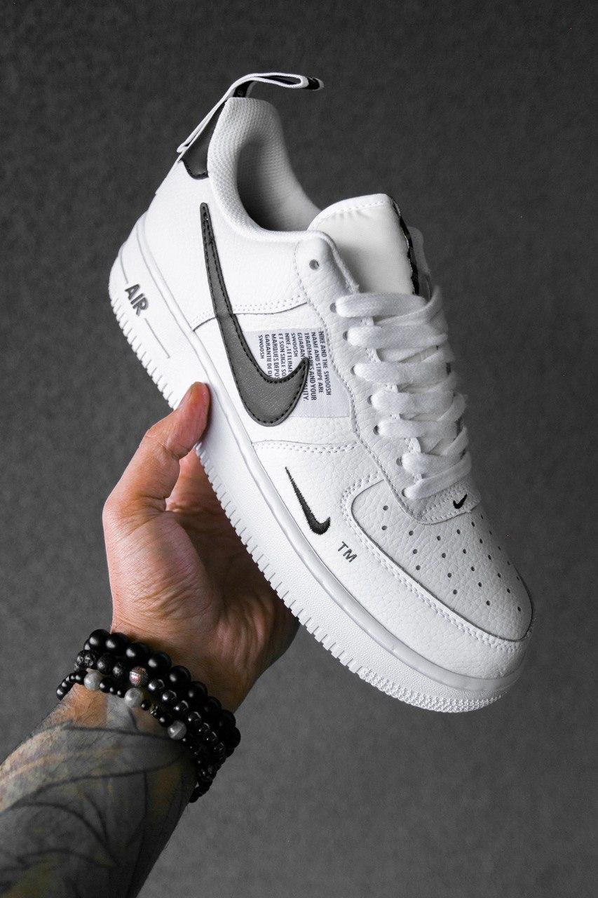 

Женские кроссовки Nike Air Force 1 '07 LV8 Ultra White / Найк Аир Форс 1 07 ЛВ8 Ультра Белые 38, Белый