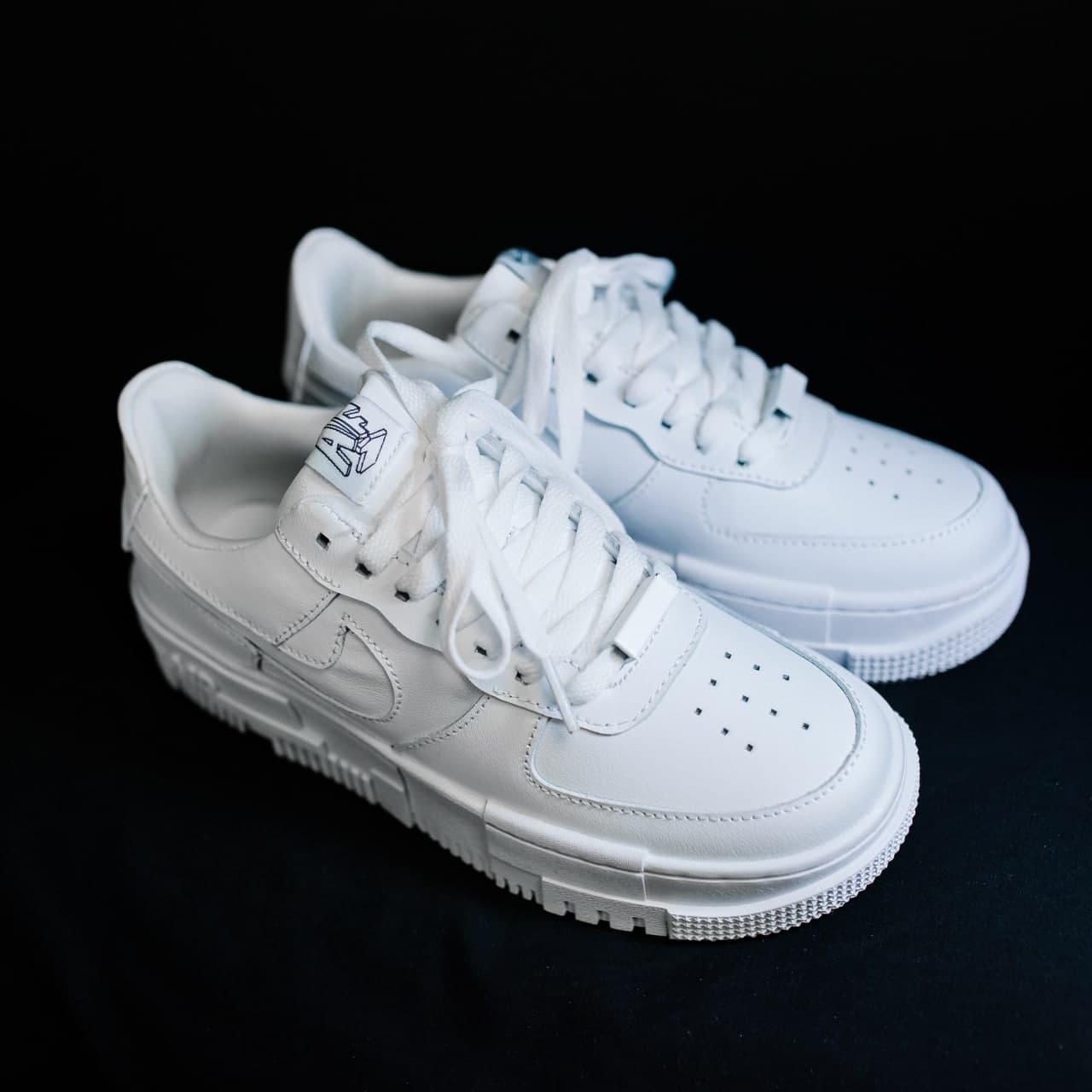 

Женские кроссовки Nike Air Force 1 Pixel White / Найк Аир Форс 1 Пиксель Белые 39, Белый