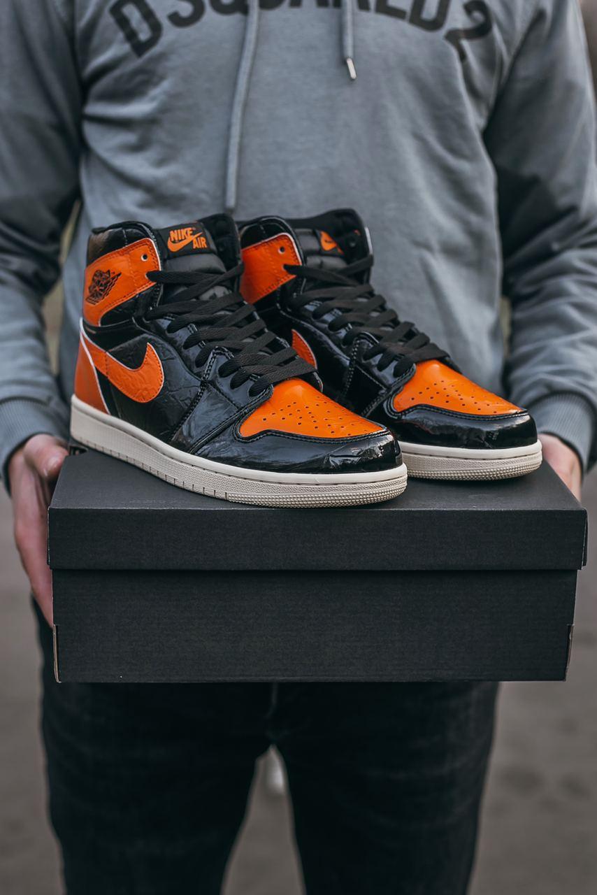 

Мужские кроссовки Nike Air Jordan 1 Retro High Orange Black / Найк Аир Джордан 1 Ретро Хай Оранжевые Черные 42, Оранжевый