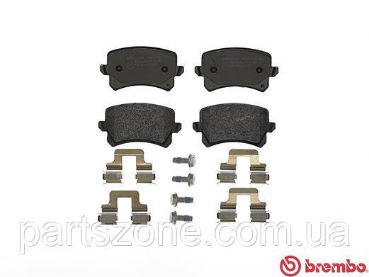 

Тормозные колодки задние VW PASSAT B7, GOLF V,CADDY III, PASSAT B,AUDI A3,SKODA OCTAVIA III BREMBO