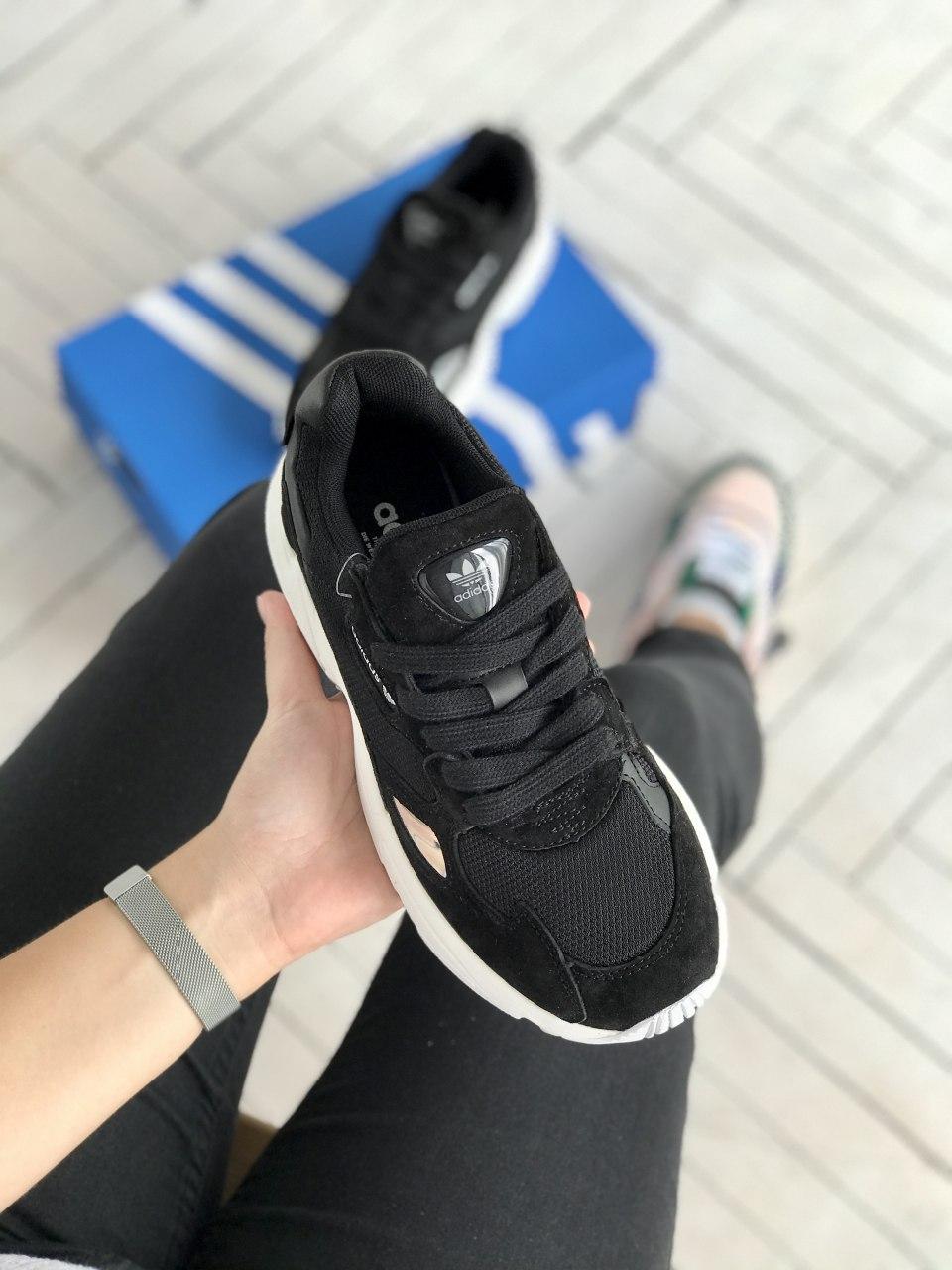 

Женские кроссовки Adidas Falcon Black / Адидас Фалкон 39, Черный