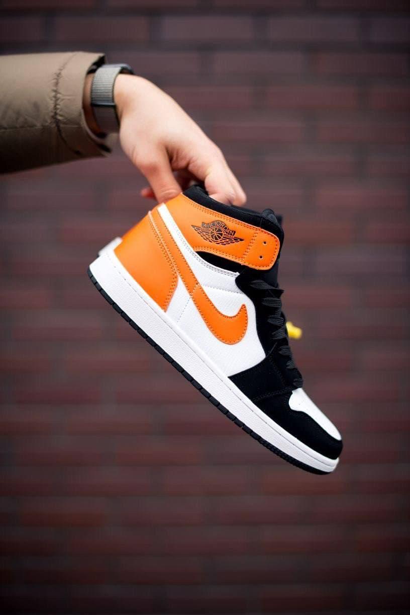 

Женские кроссовки Nike Air Jordan 1 Retro Black White Orange / Найк Аир Джордан 1 Ретро Черные Белые Оранжевые, Оранжевый