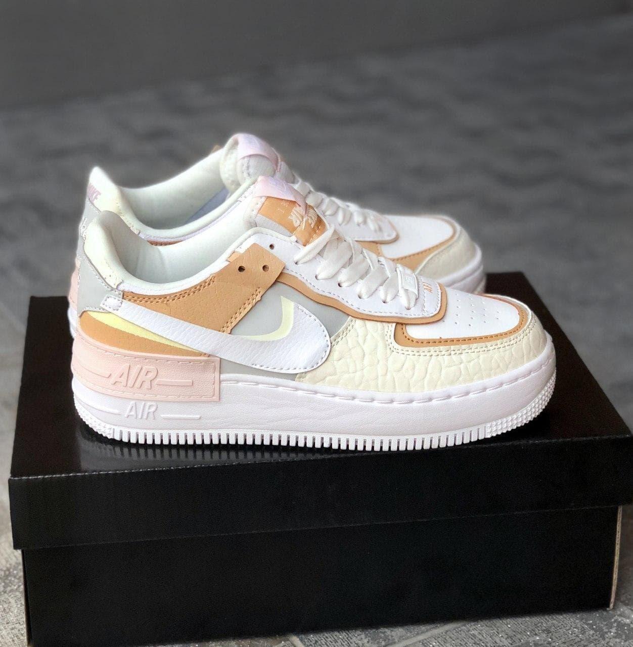 

Женские кроссовки Nike Air Force 1 Shadow Spruse Aura Cream / Найк Аир Форс 1 Шадоу Аура Кремовые 39, Кремовый