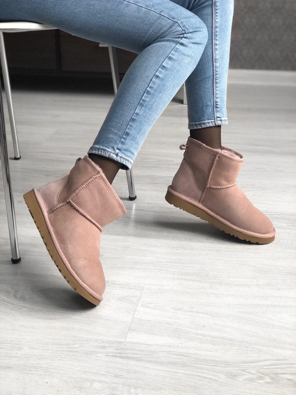 

Женские зимние сапоги UGG Mini Pink / Угги Мини Розовые 39