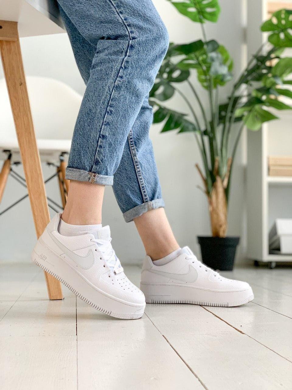 

Женские кроссовки Nike Air Force 1 White Sage / Найк Аир Форс 1 Белые, Белый