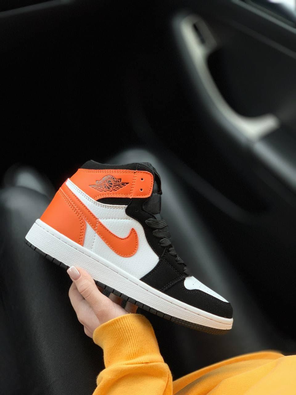 

Женские кроссовки Nike Air Jordan 1 Retro Black White Orange / Найк Аир Джордан 1 Ретро Черные Белые Оранжевые, Оранжевый