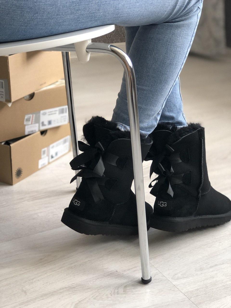 

Женские зимние сапоги UGG Bailey Bow Black / Угги Черные 37