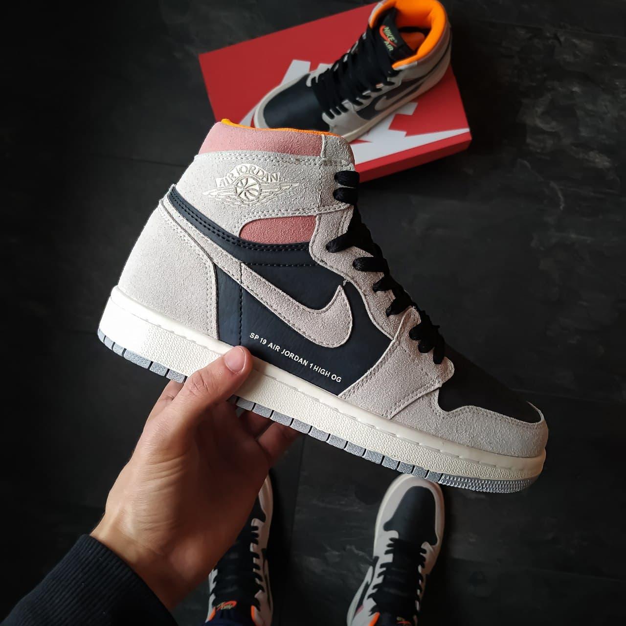 

Женские кроссовки Nike Air Jordan Retro 1 High Grey Black / Найк Аир Джордан Ретро 1 Высокие Серые Черные 40, Серый
