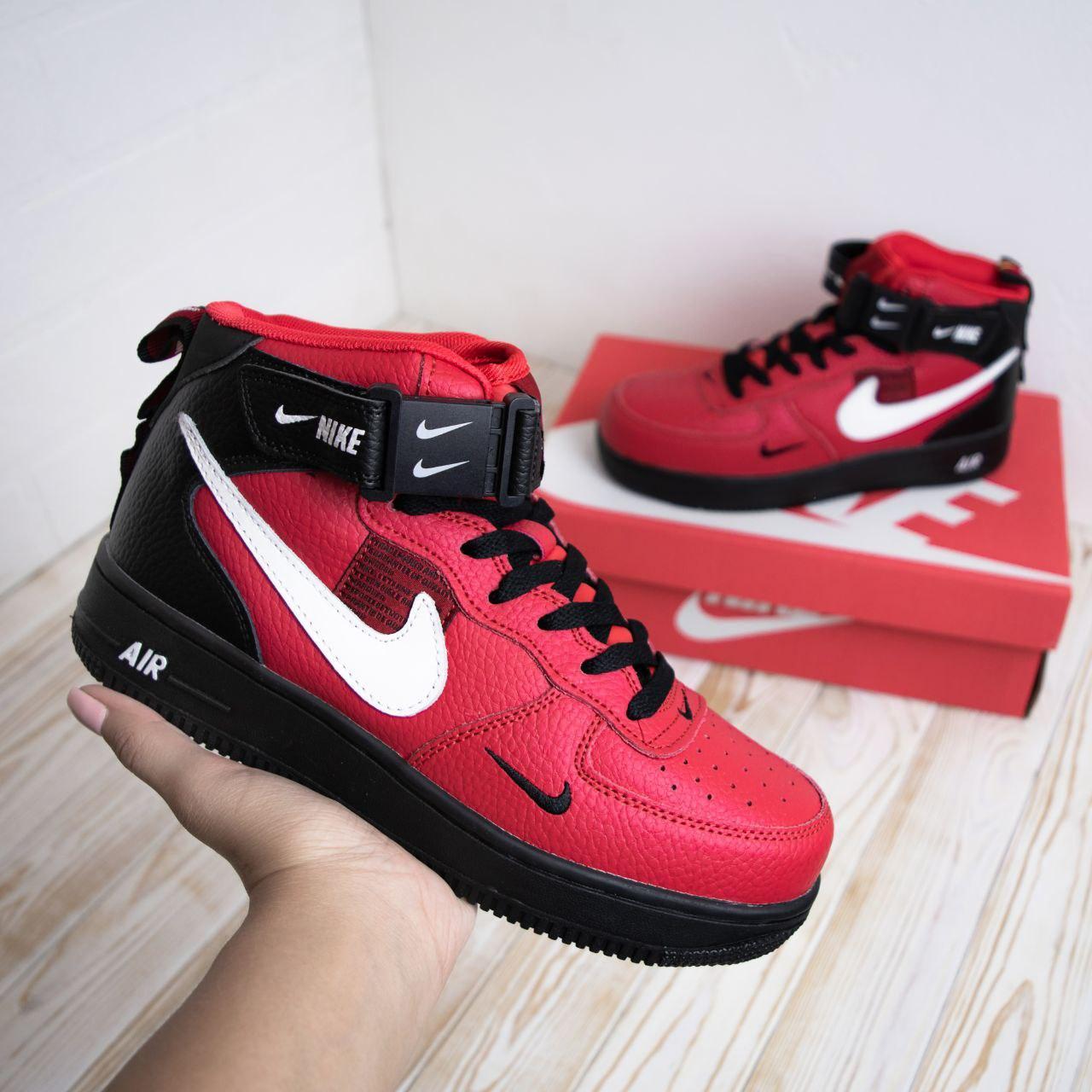 

Женские кроссовки Nike Air Jordan 1 Retro High Black Red / Найк Аир Джордан 1 Ретро Высокие Черные Красные, Красный