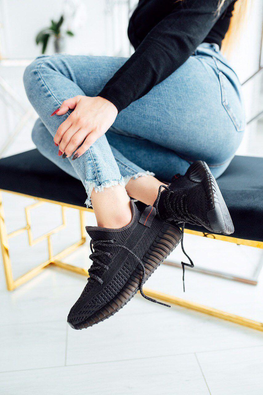 

Женские кроссовки Adidas Yeezy Boost 350 v2 Black / Адидас Изи Буст 350 в2 Черные 40, Черный