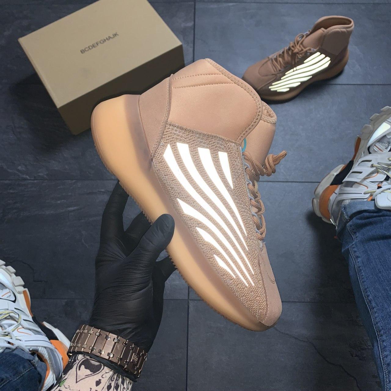 

Женские кроссовки Adidas Yeezy Basketball Quantum Beige / Адидас Изи Баскетбол Квантум Бежевые 40, Бежевый