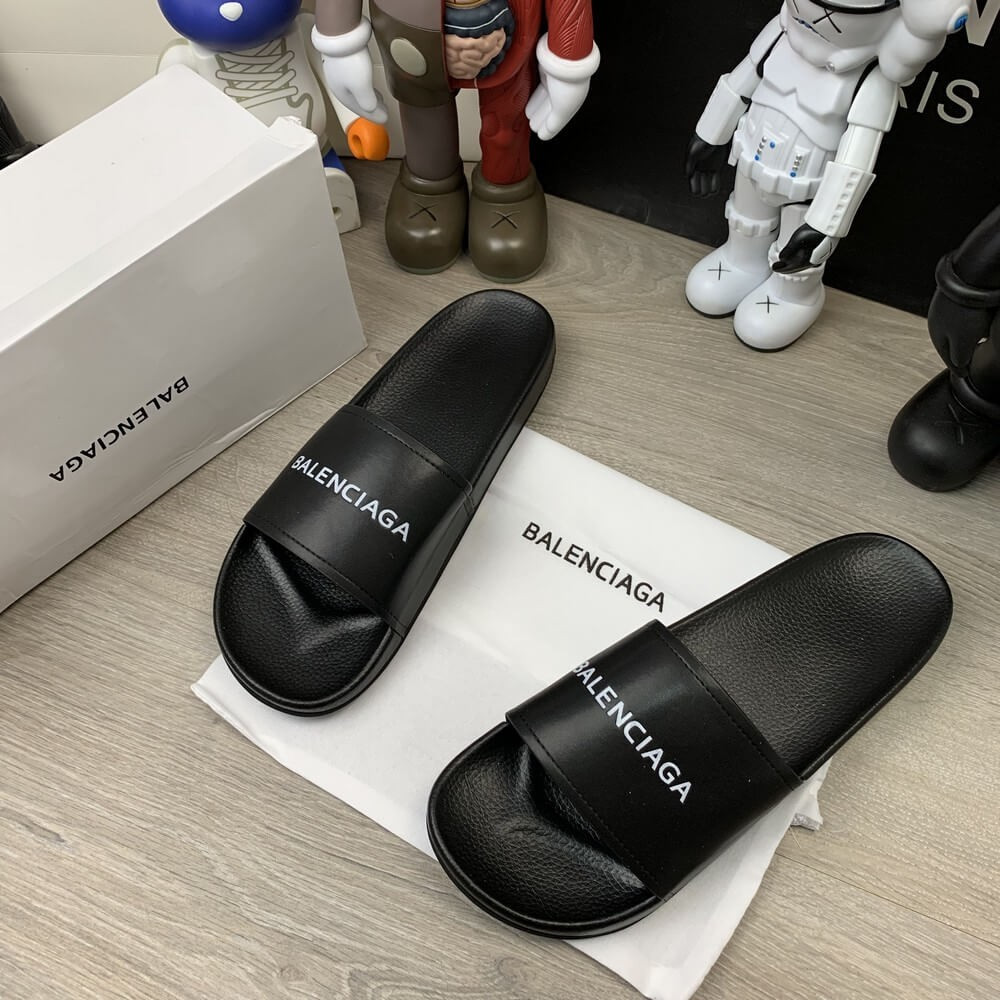 

Шлепанцы Balenciaga Logo Black