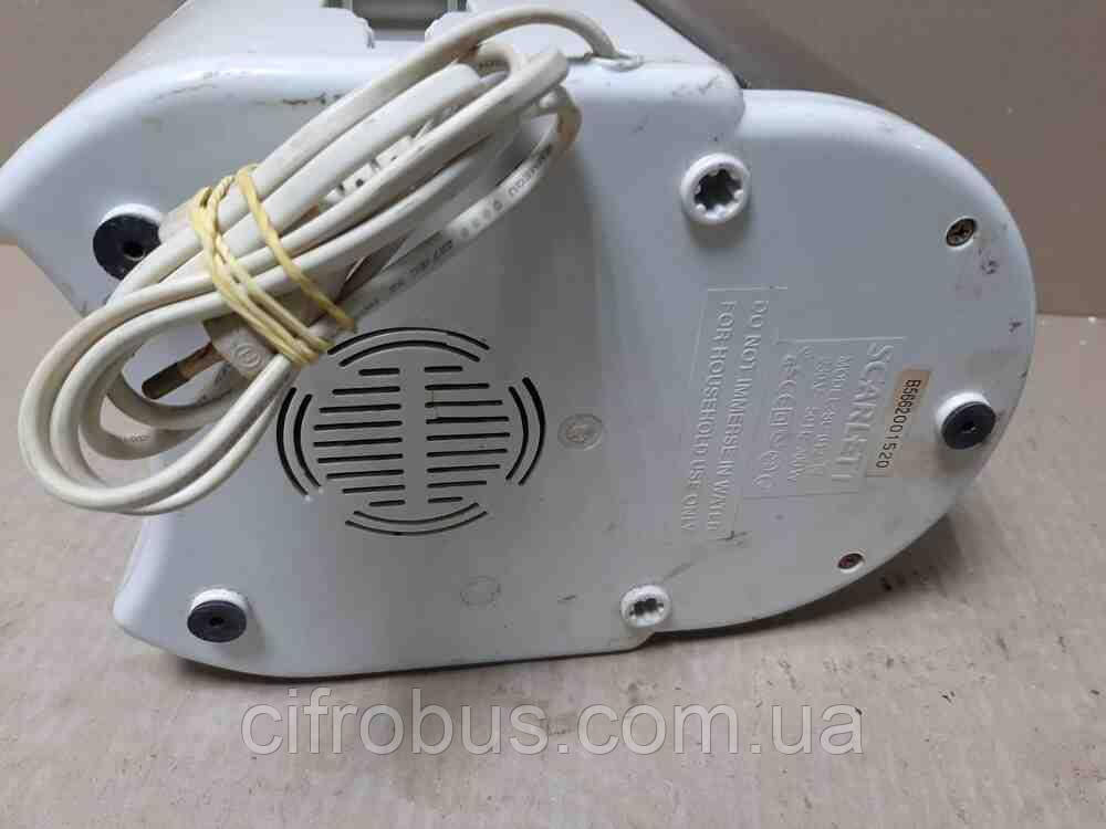 

Соковыжималки электрические Б/У Scarlett SC-012 (2008