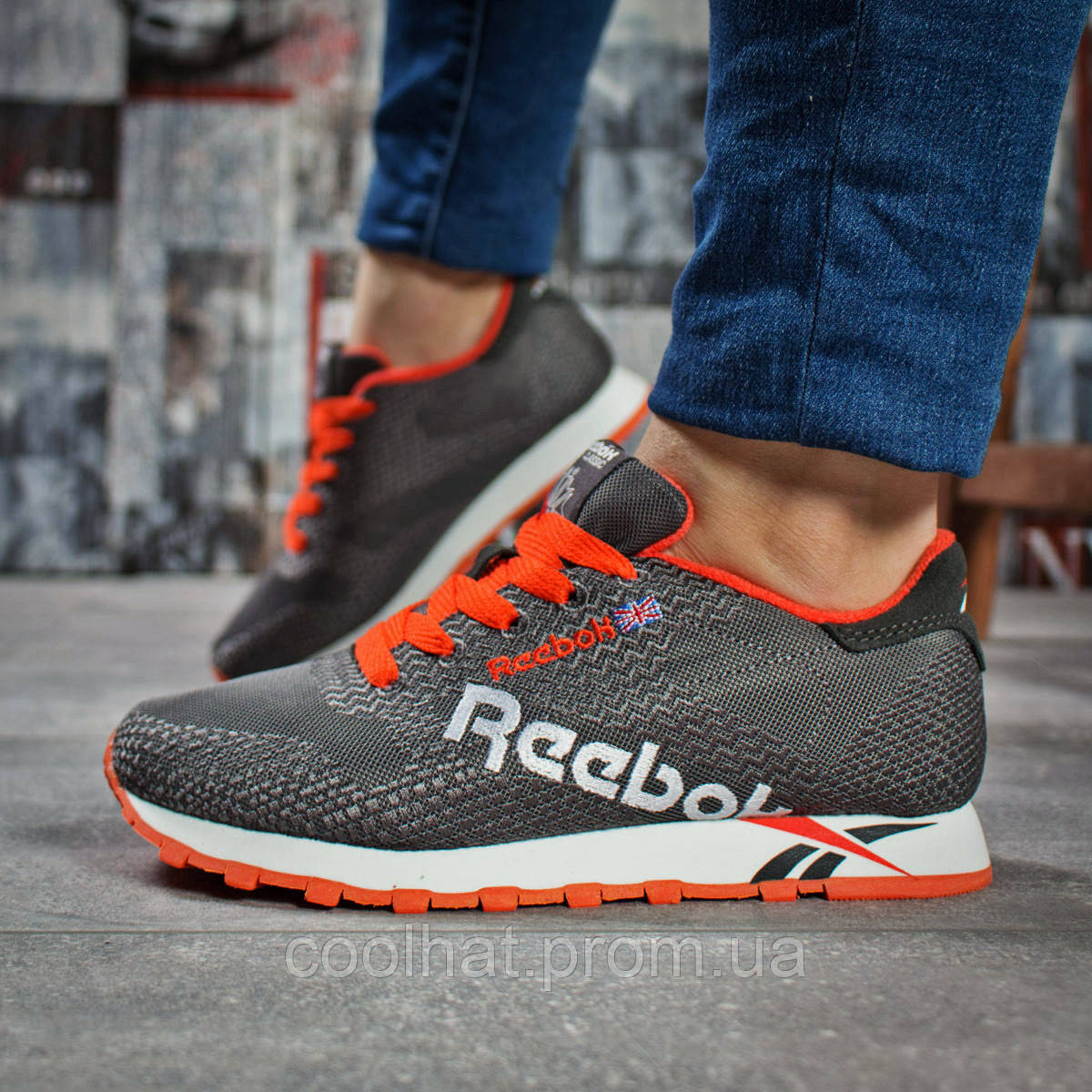 

Кроссовки женские Reebok Classic, темно-серые; верх- Текстиль, ( ! Наличие►: 36 ◄)