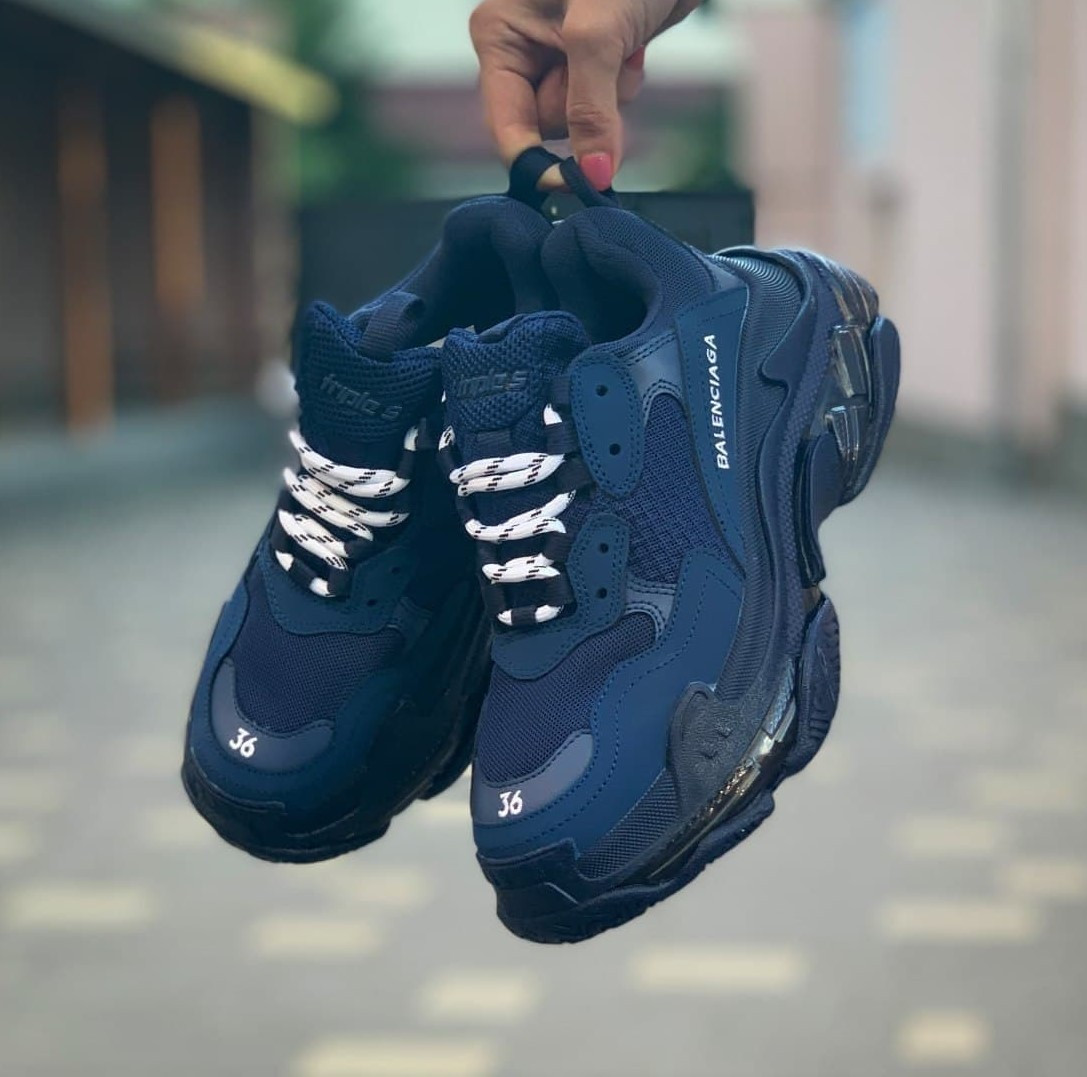 

Balenciaga Triple S Clear Dark Blue | кроссовки женские и мужские; полностью синие; с прозрачной подошвой 44, Синий