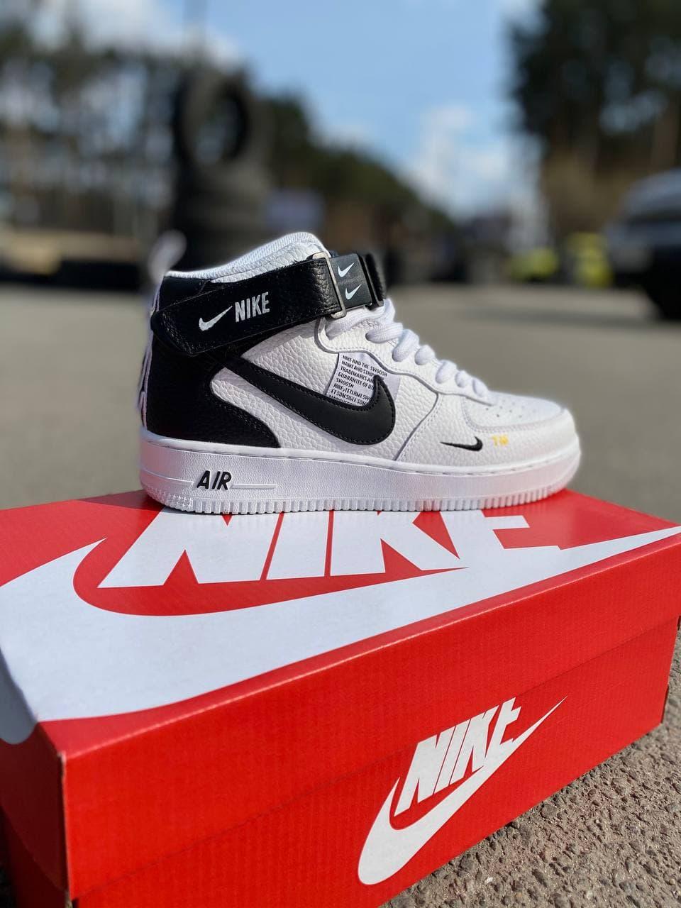 

Женские кроссовки Nike Air Force 1 07 Lv8 Ultra Hight White Black / Найк Аир Форс 1 07 Лв8 Ультра Белые Черные, Белый