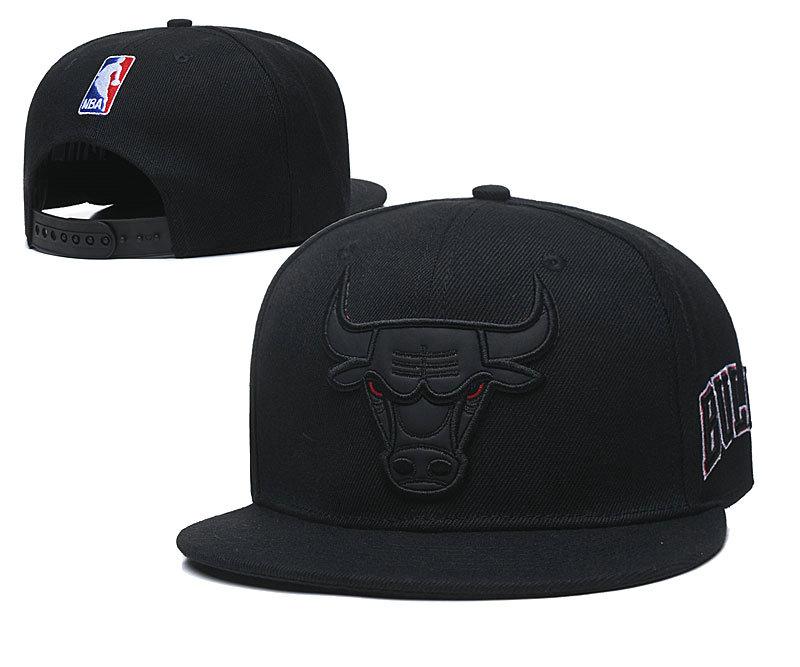 

Кепка с прямым козырьком Chicago Bulls / SNB-083, Черный