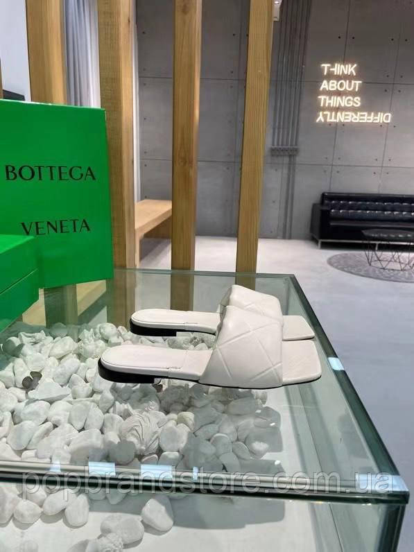 

BOTTEGA VENETA Кожаные шлепанцы (реплика)