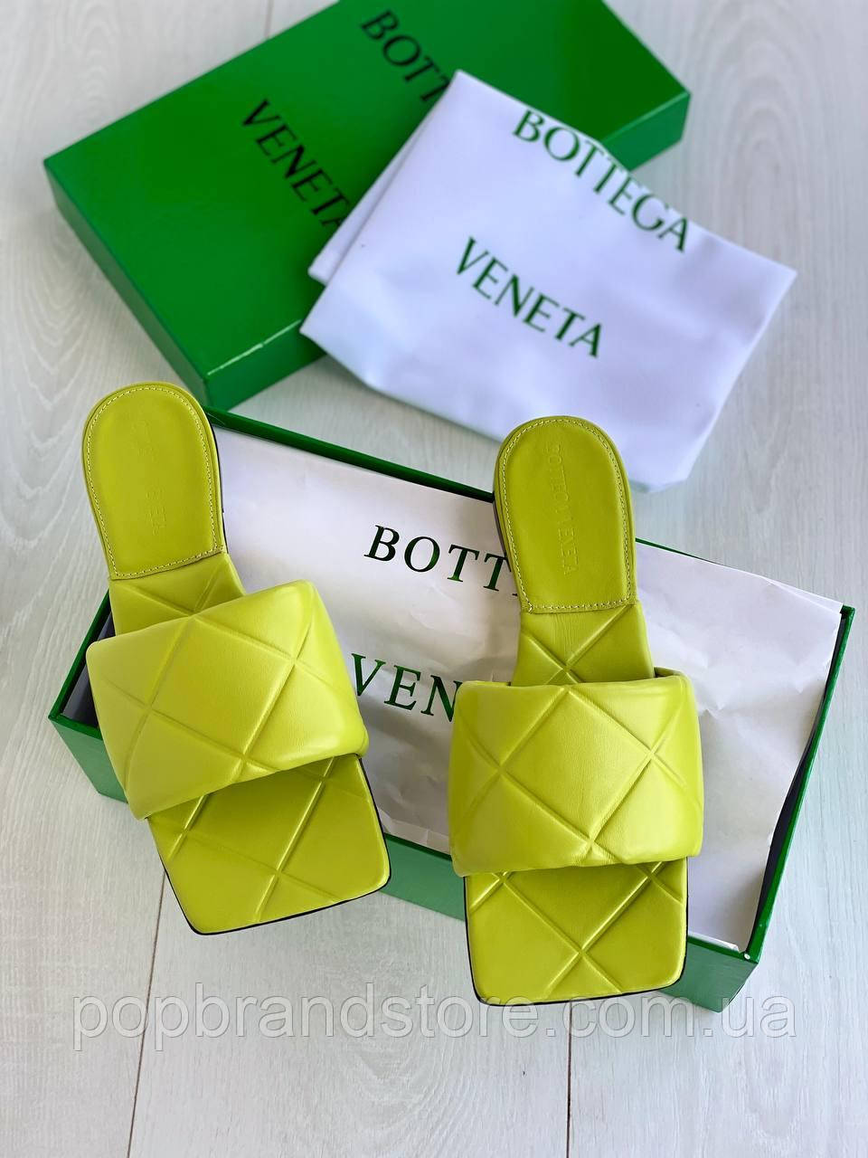 

BOTTEGA VENETA Кожаные шлепанцы (реплика)