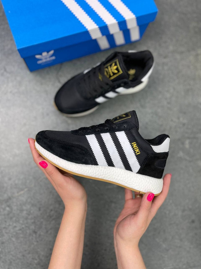 

Кроссовки женские Adidas Iniki Runner Black/White (SD-16)