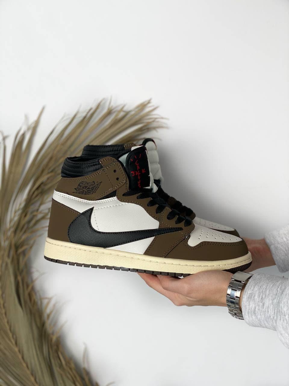 

Женские кроссовки Nike Air Jordan 1 Retro High x Travis Scott / Найк Аир Джордан 1 Ретро Высокие Трэвис Скотт 37, Коричневый