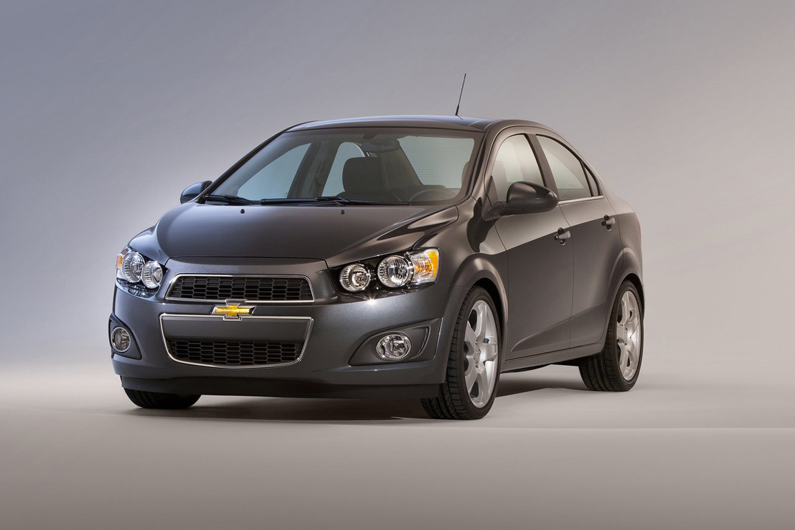 

Автомобильные коврики EVA на Chevrolet Aveo T300 2011-