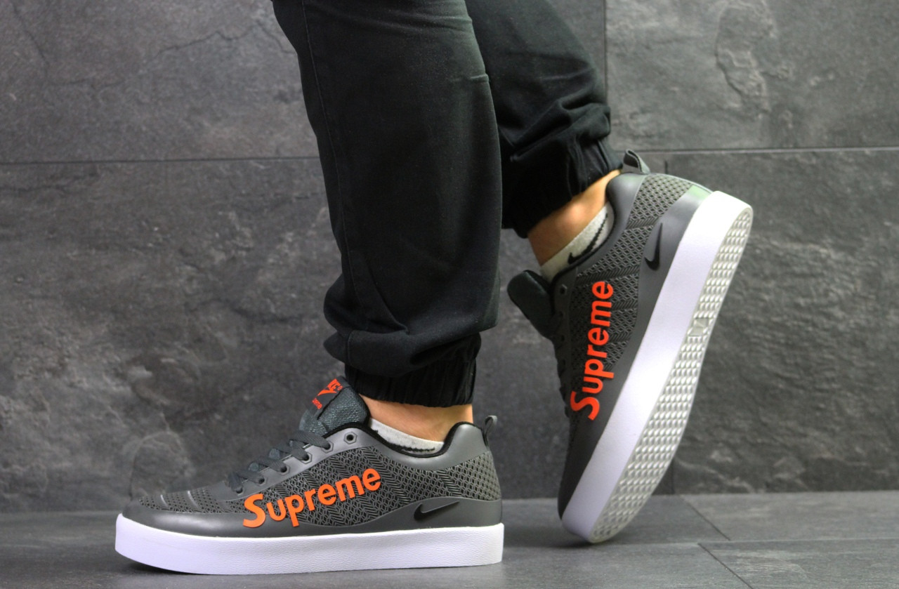 

Кроссовки Supreme серые демисезонные найк лимитированные для фитнеса 44, Серый