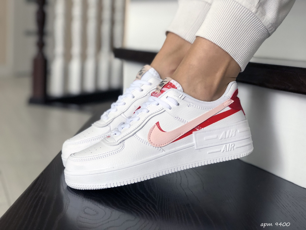 

Кроссовки Nike Air Force белые с красным найк брендовые для фитнеса, Белый