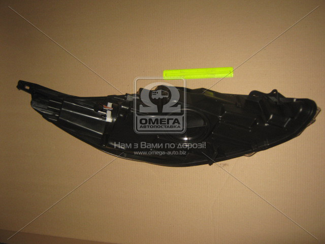 

Фара левая Ford Fiesta 09-