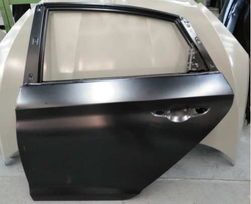 

ДВЕРЬ ЗАДНЯЯ ПРАВАЯ HYUNDAI SONATA 14-17 ,FP 3245 318