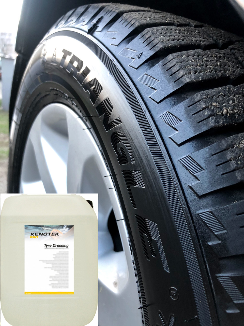 

Премиальный реставратор пластика и шин Kenotek Tyre Dressing Бельгия 1л