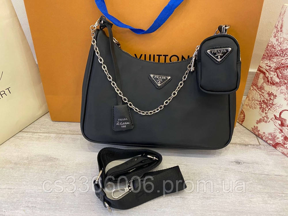 

Prada Re-Edition 2005 Nylon Shoulder Bag Black