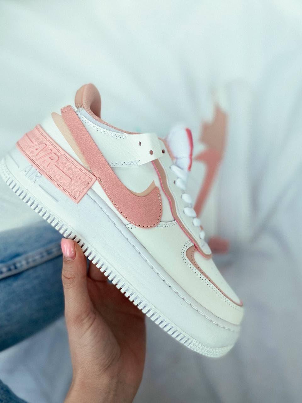 

Женские кроссы белые с розовым Nike Air Force Shadow. Модные кроссовки Найк Аир Форс Шедоу женские., Белый