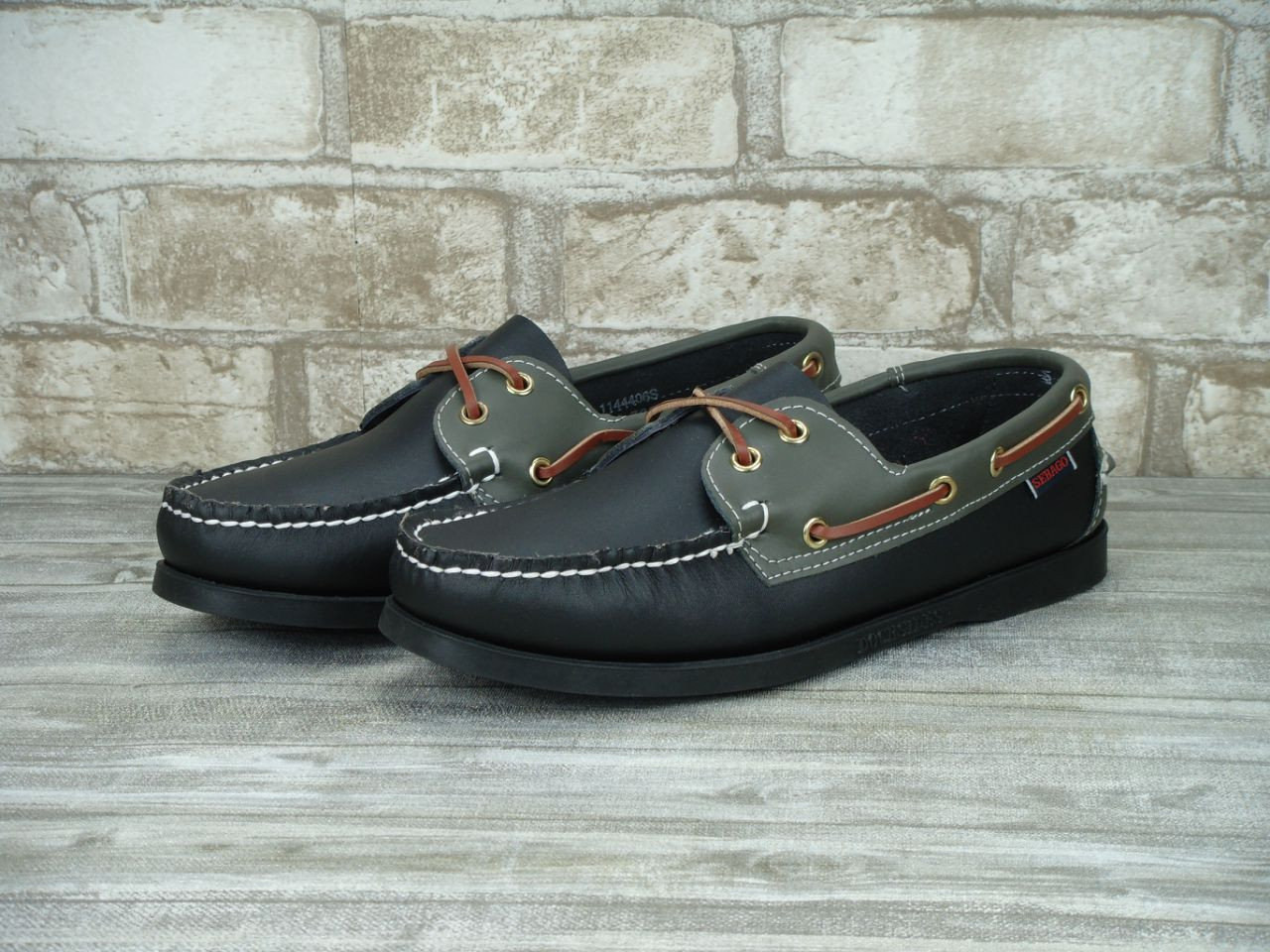 

Мужские черные мокасины Sebago Docksides