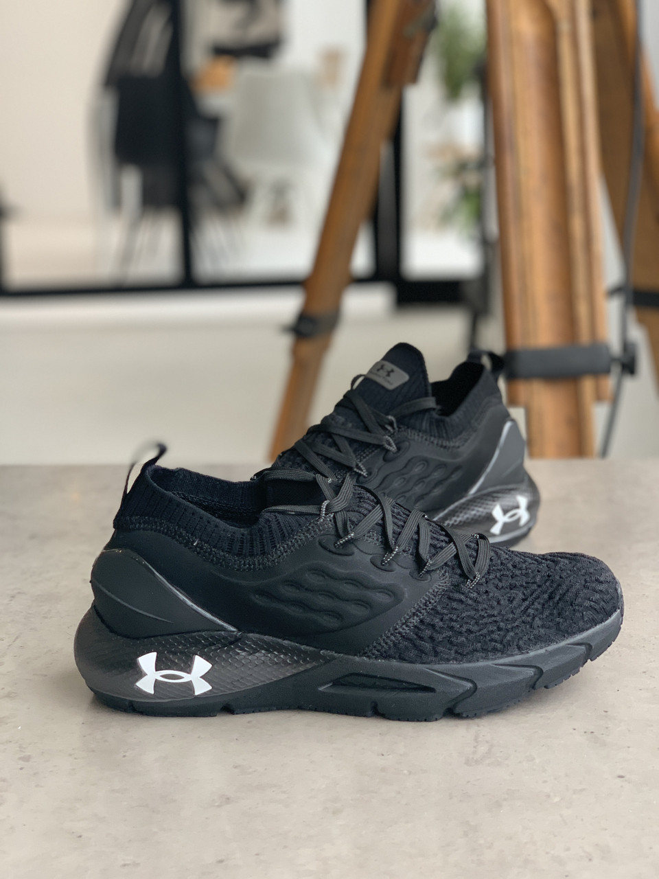 

Кроссовки Under Armour HOVR Black White logo Андер Армор Ховр (41,42,43,44,45) 43