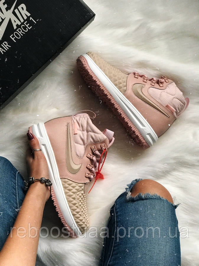 

Lunar Force 1 Duckboot 17 Pink