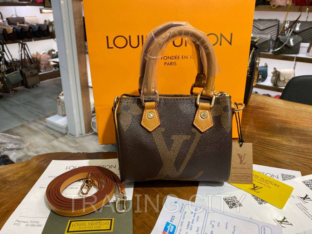 

Сумка Louis Vuitton Nano Speedy Monogram Reverse