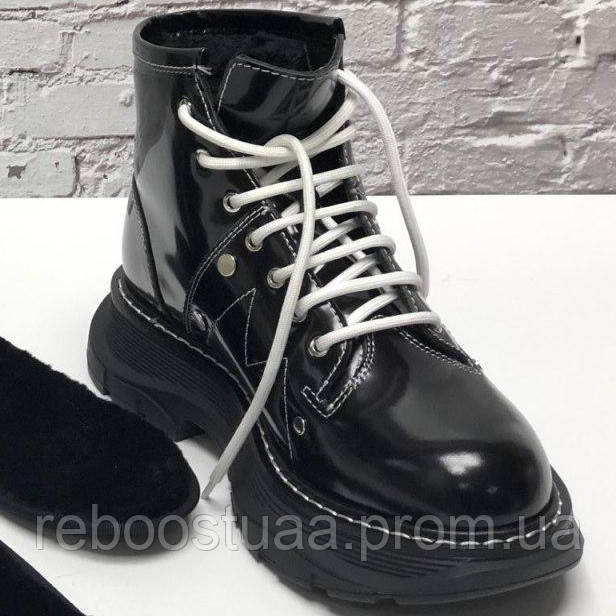 

Жіночі зимові черевики Alexander McQueen Boots, натуральна шкіра, (з хутром), чорний, Італія 39, Черный