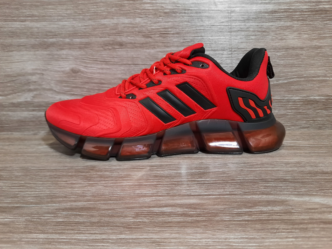 

Кроссовки мужские красные Adidas ClimaCool Vento 44, Красный