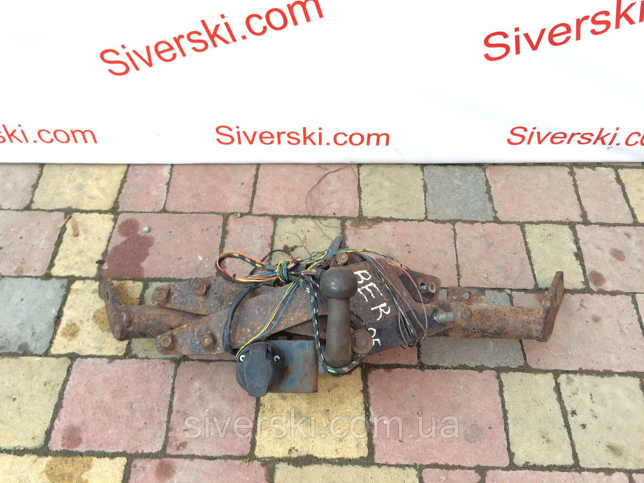 

Фаркоп, прицепное Peugeot Partner, Citroen Berlingo 2000-2008