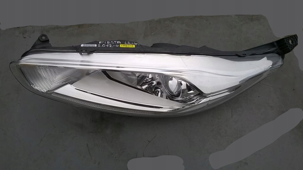 

Фара FORD FIESTA 2012 - 2014 ЛЕВАЯ под заказ 2-4