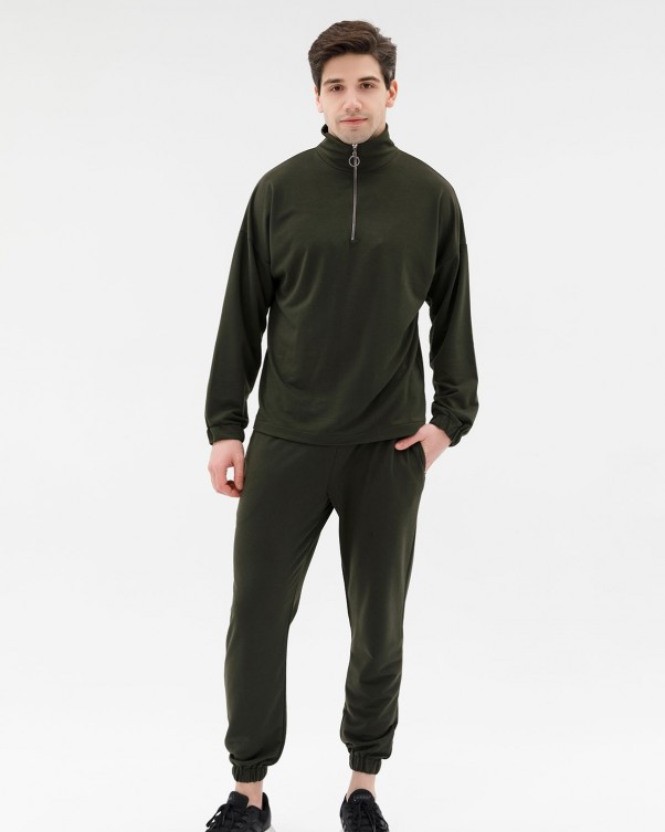 

Спортивный костюм цвета хаки на молнии XL